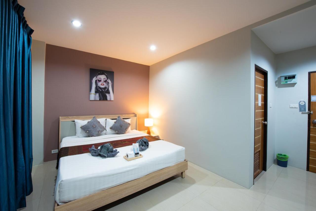 The Living Hotel Samutprakan Bang Bo Extérieur photo