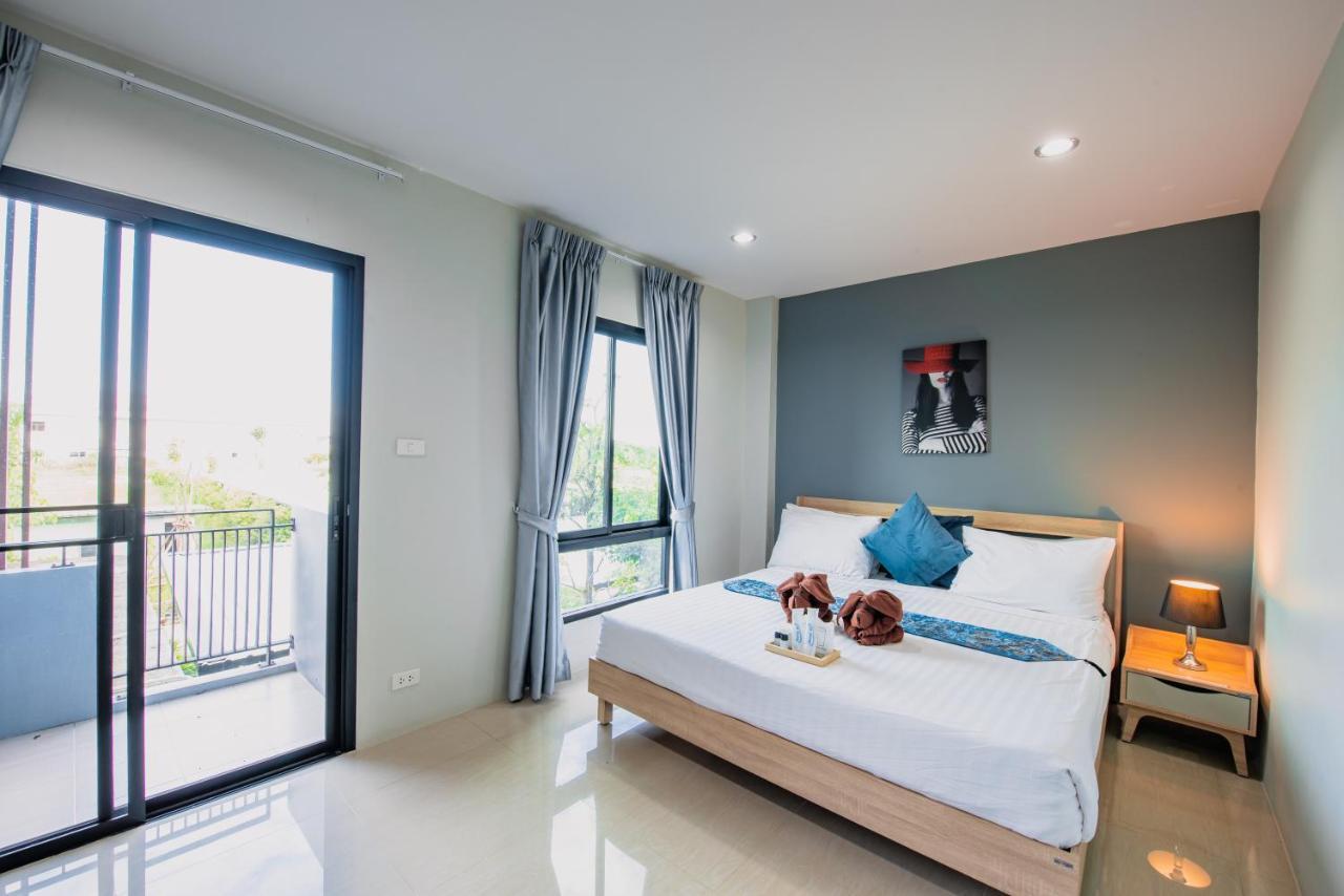 The Living Hotel Samutprakan Bang Bo Extérieur photo