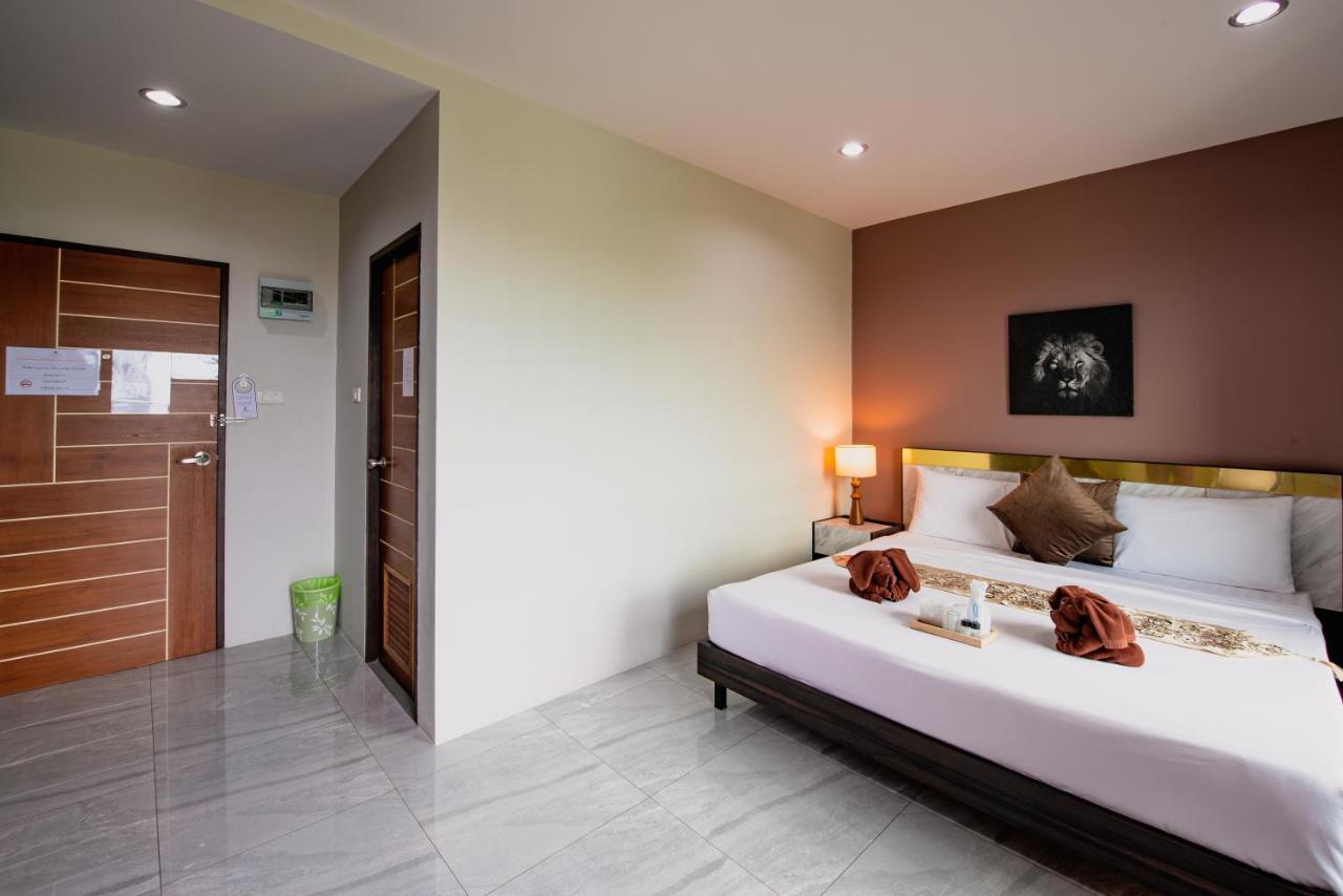 The Living Hotel Samutprakan Bang Bo Extérieur photo