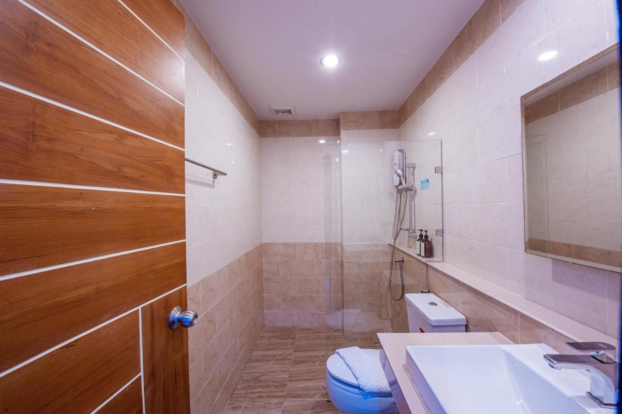 The Living Hotel Samutprakan Bang Bo Extérieur photo